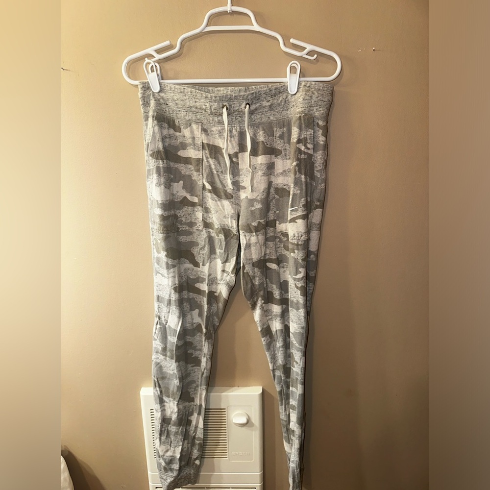 Nike camo joggers. Size medium. Thin material